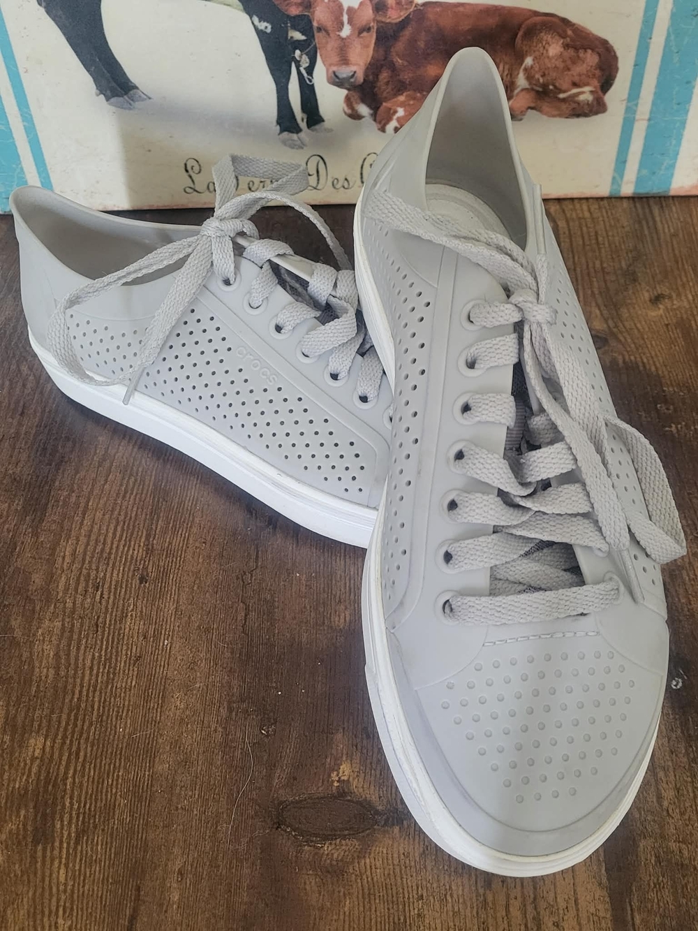 Lightweight Casual Sneakers - Grey